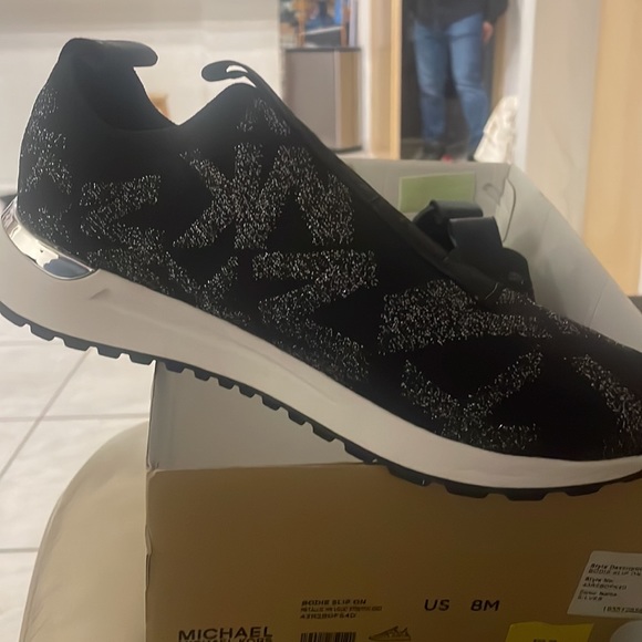 Michael Kors bodie slip on - Picture 2 of 5